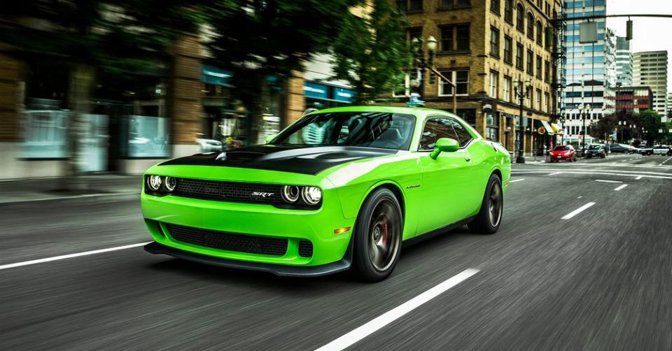 Dodge challenger звук двигателя